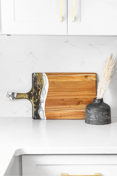 Lynn & Liana Large Acacia Cheese Board In Onyx 3 Lynn & Liana Large Acacia Cheese Board In Onyx