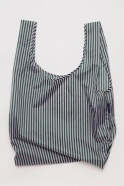 Baggu Standard Bag In Lilac Candy Stripe -Corkcicle Shop 1 70249.1699400698.1280.1280