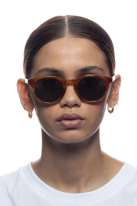 Le Specs Trashy Sunnies In Vintage Tortoise 5 Le Specs Trashy Sunnies In Vintage Tortoise - Image 3