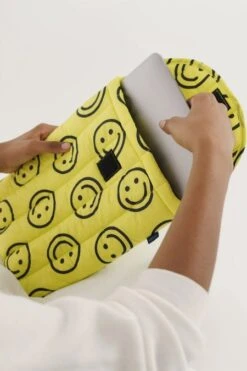 Baggu Puffy Laptop Sleeve 14″ In Yellow Happy