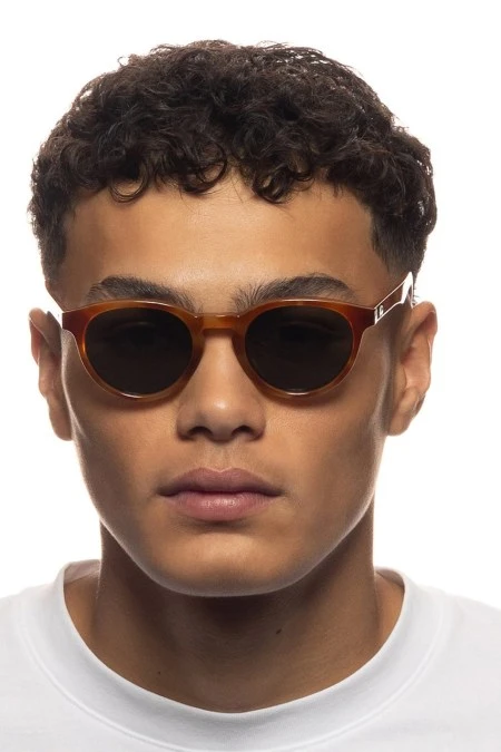 Le Specs Trashy Sunnies In Vintage Tortoise 3 Le Specs Trashy Sunnies In Vintage Tortoise