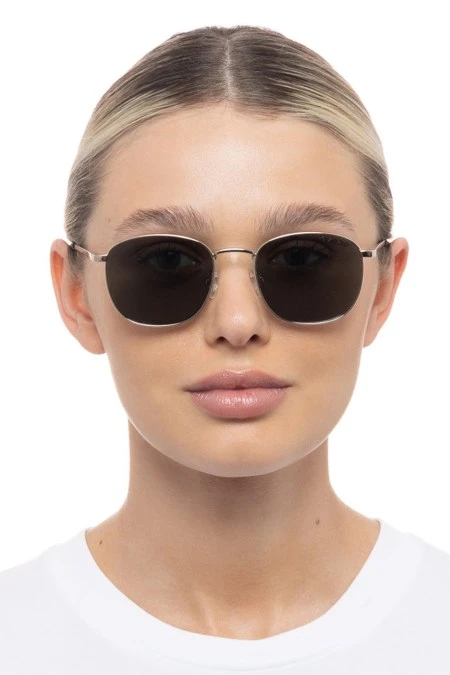 Le Specs Neptune Deux Sunnies In Gold + Brown 6 Le Specs Neptune Deux Sunnies In Gold + Brown - Image 4