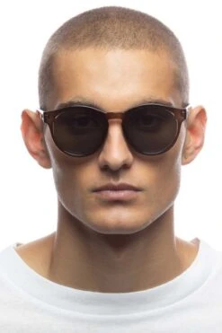 Le Specs Hey Macarena Sunnies In Olive 8 Le Specs Hey Macarena Sunnies In Olive -Corkcicle Shop 4 22806.1666727339.1280.1280