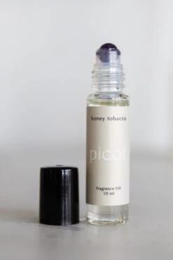 Picot Honey Tobacco Crystal Roller -Corkcicle Shop 5 47943.1675209916.1280.1280