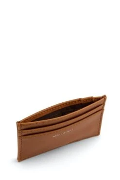 Matt & Nat Max Wallet In Chili -Corkcicle Shop SS21 Vintage Max Chili 4 1600x copy 60924.1650649981.1280.1280