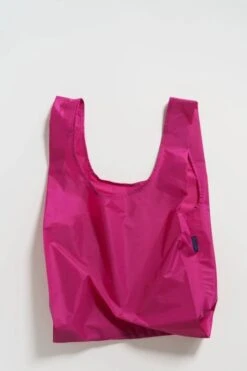 Baggu Standard Bag In Magenta 7 Baggu Standard Bag In Magenta -Corkcicle Shop Untitlsed 1 80597.1664390908.1280.1280